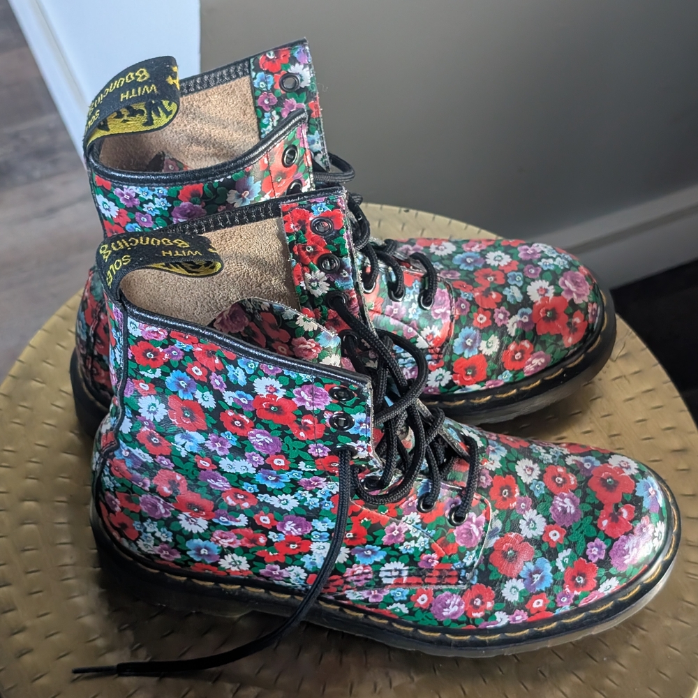 Floral Lace-Up Boots